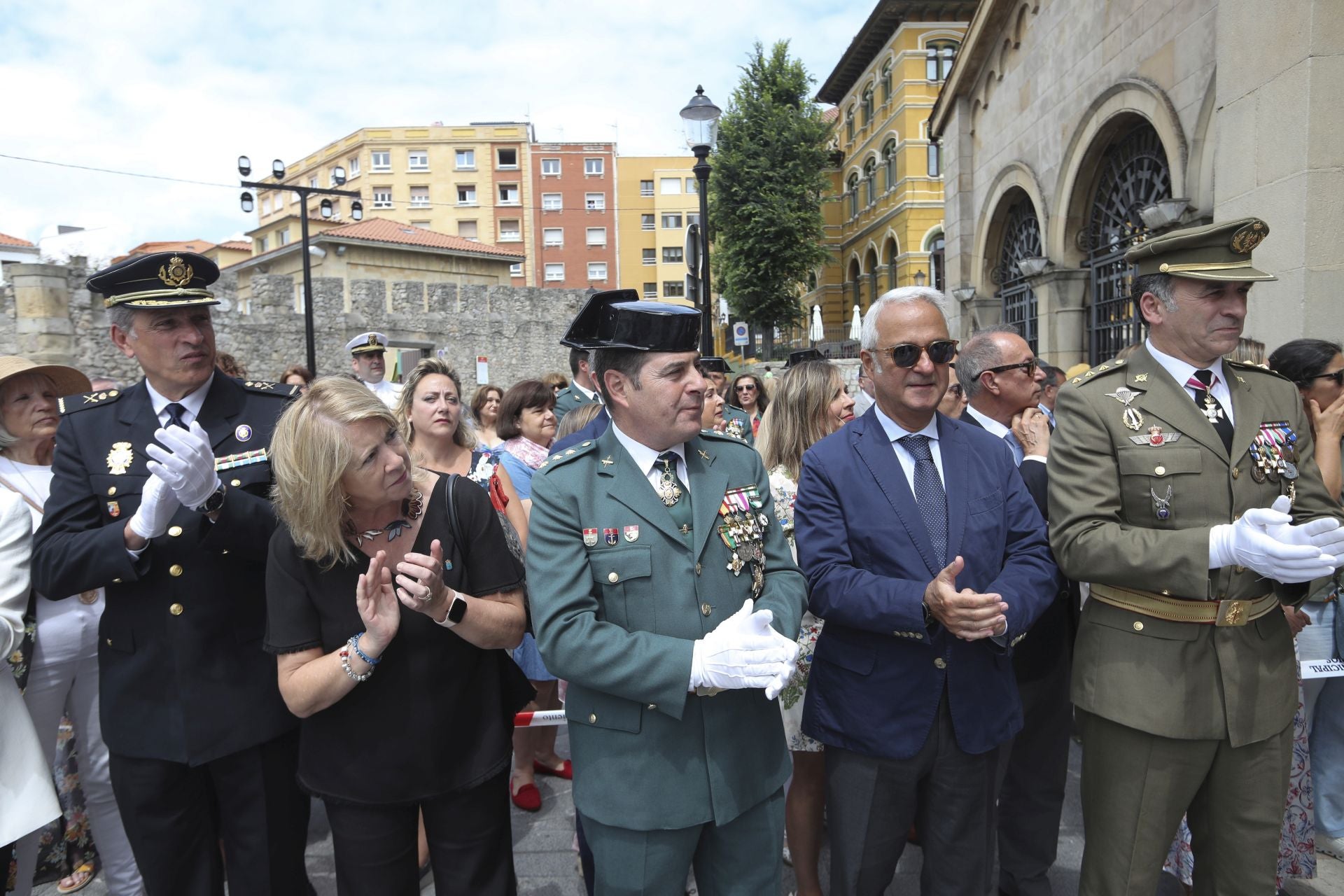 Gijón celebra la ofrenda floral del Carmen más especial