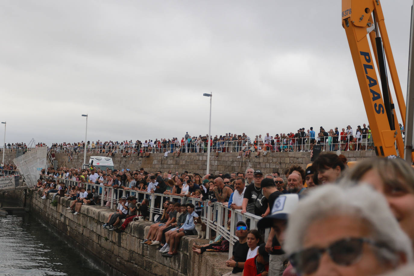 Éxito del concurso de saltos &#039;Døds Diving World Tour&#039; en Gijón