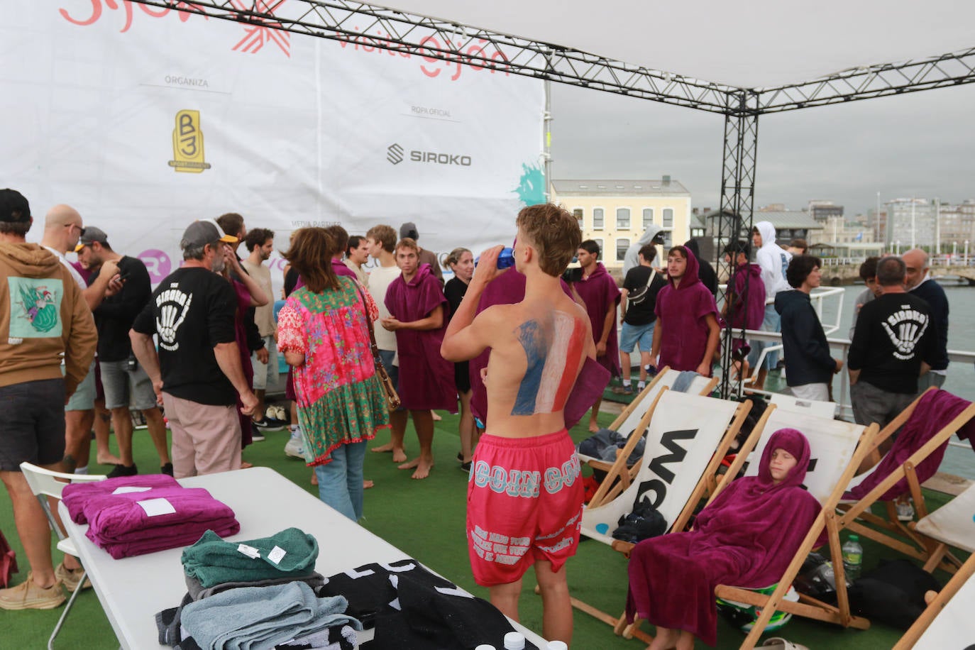 Éxito del concurso de saltos &#039;Døds Diving World Tour&#039; en Gijón