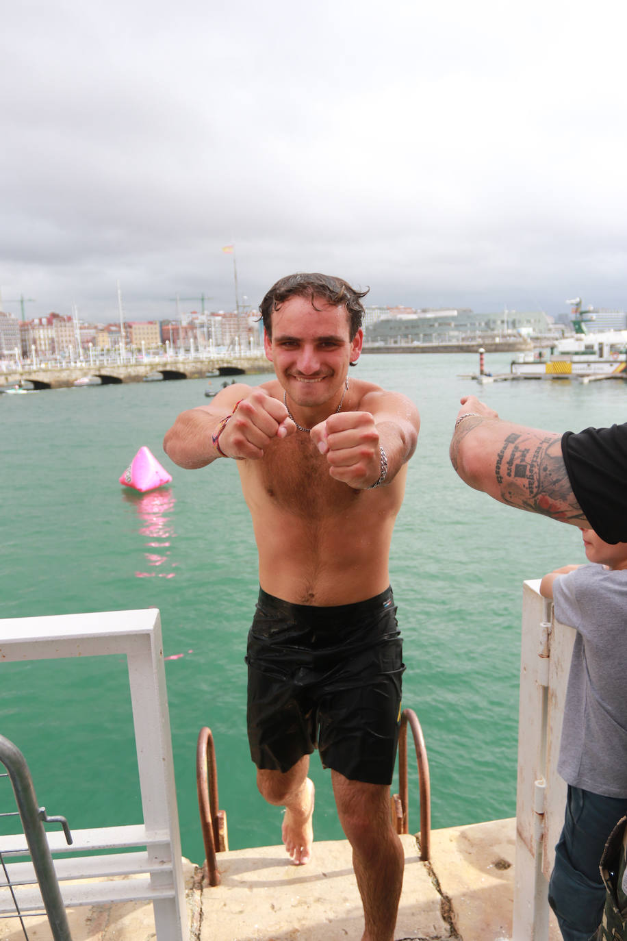 Éxito del concurso de saltos &#039;Døds Diving World Tour&#039; en Gijón