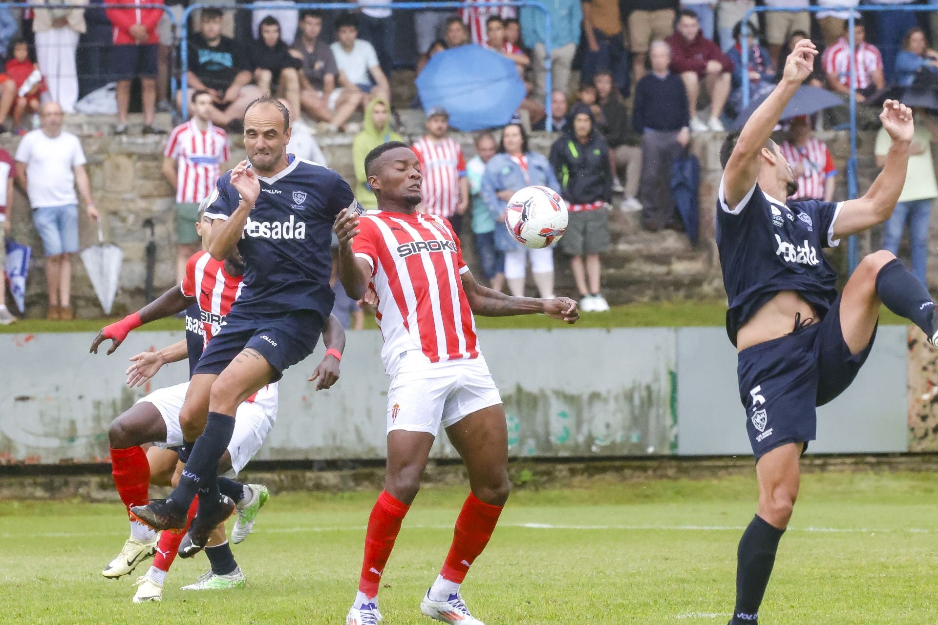 Las mejores imágenes del primer partido de la pretemporada del Sporting