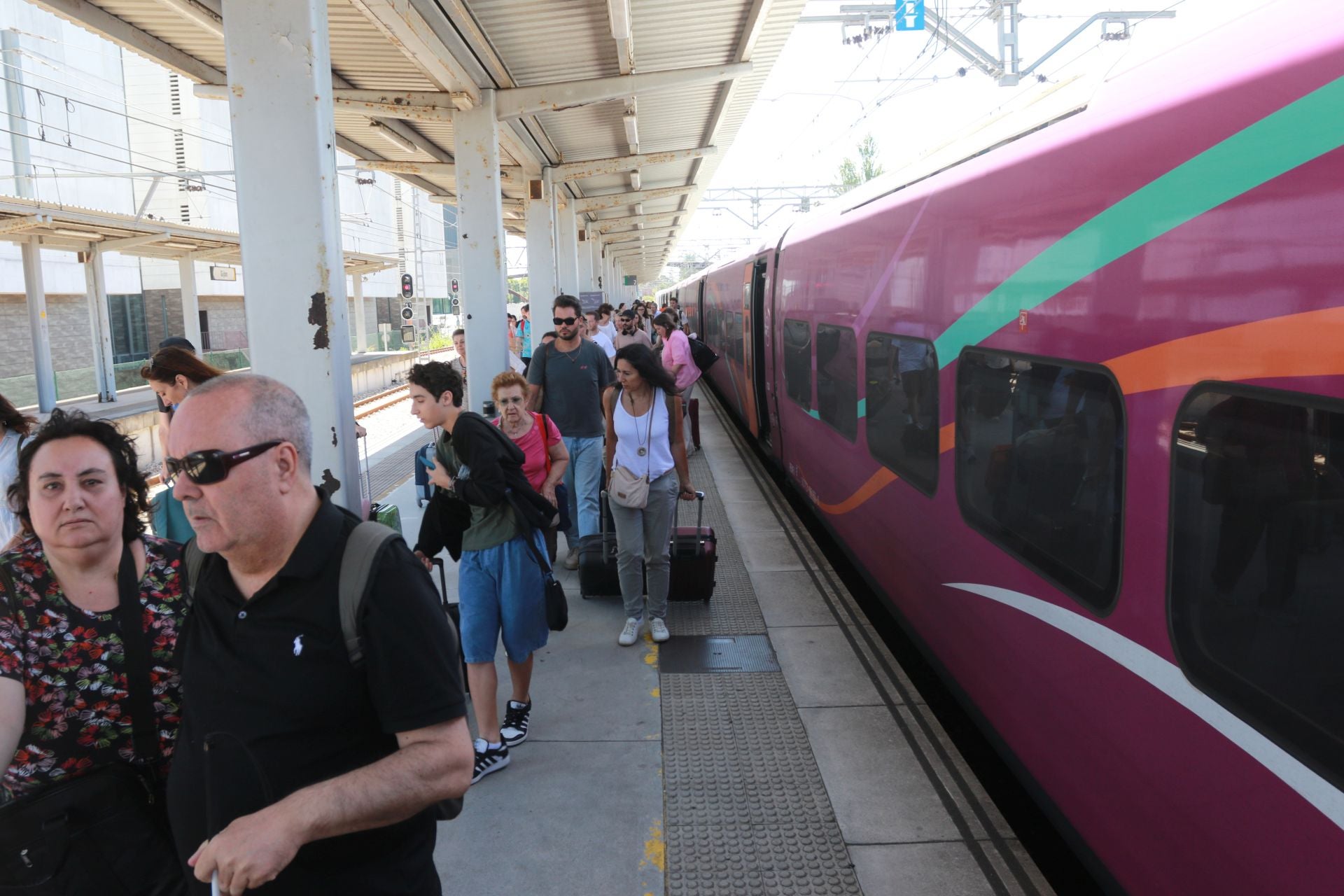 La alta velocidad a bajo coste llega a Asturias: así fue el momento