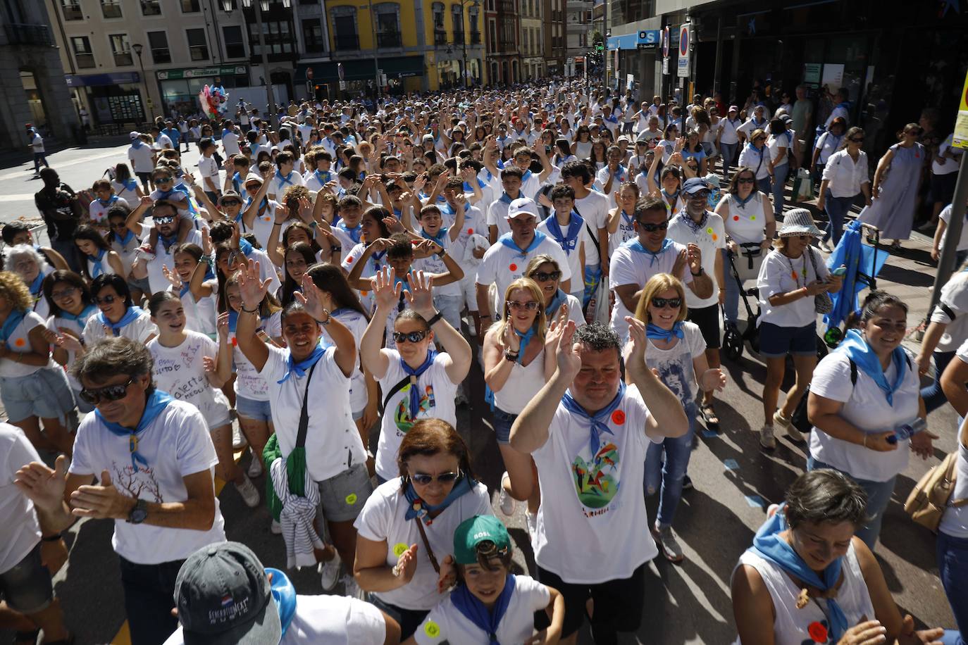 La Pola, a rebosar: «El carmín es único»