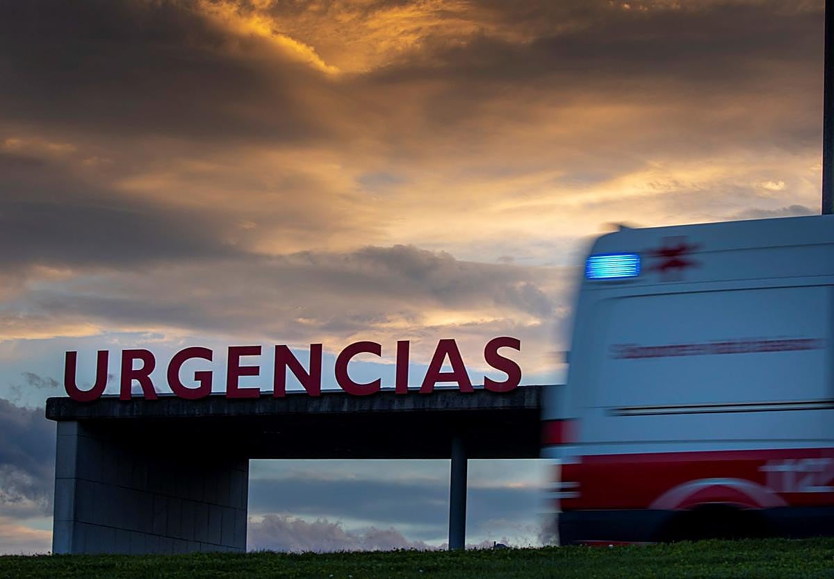 Acceso a las Urgencias del HUCA.