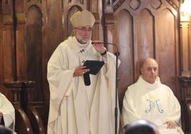 El arzobispo de Oviedo, Jesús Sanz Montes, en el Día de Asturias del pasado año.