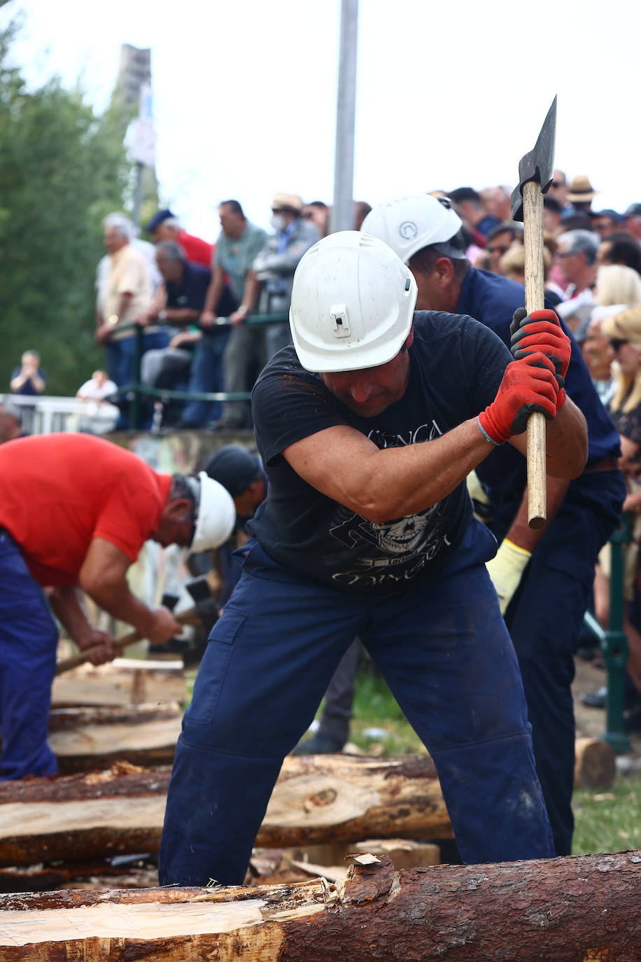 Tradición minera a concurso: las imágenes de la competición de entibadores