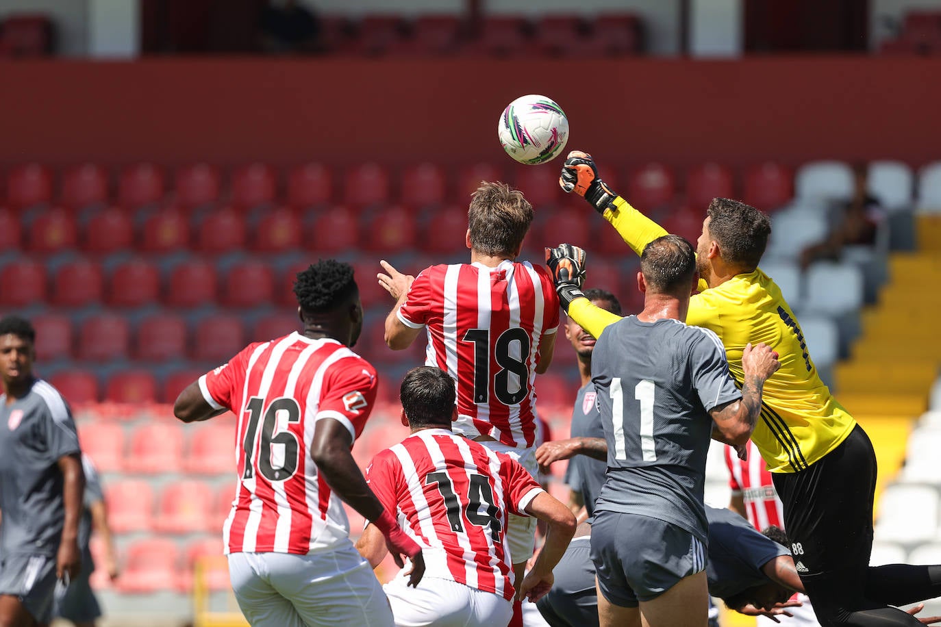 Las mejores jugadas del AVS Futebol SAD - Sporting de Gijón