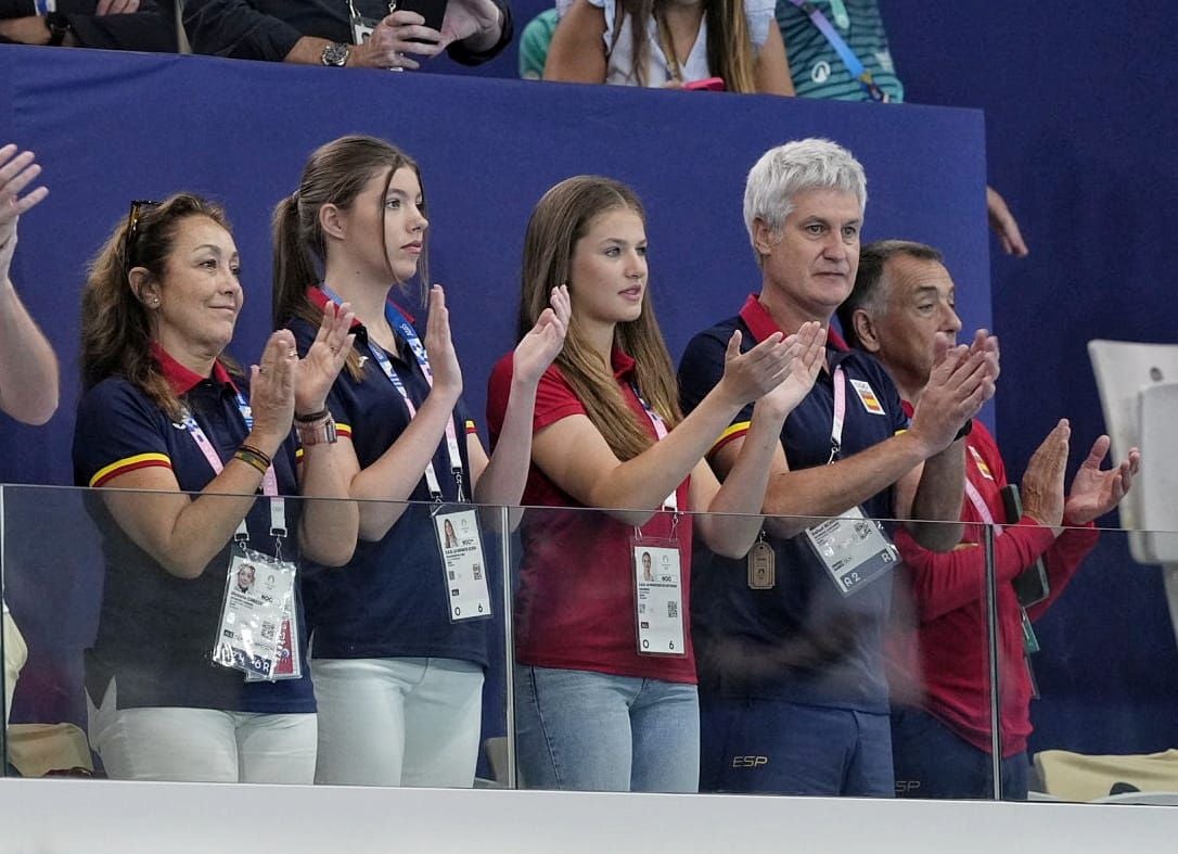 La princesa Leonor y la infanta Sofía, en los Juegos Olímpicos animando a España