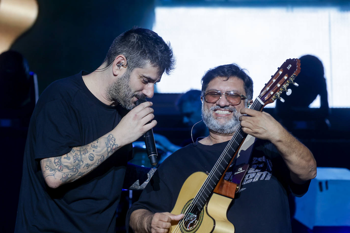 Melendi llena Gijón