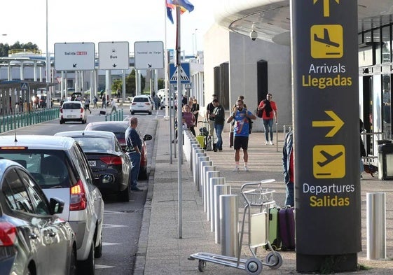 Aviones y trenes llenos en la gran operación salida del verano