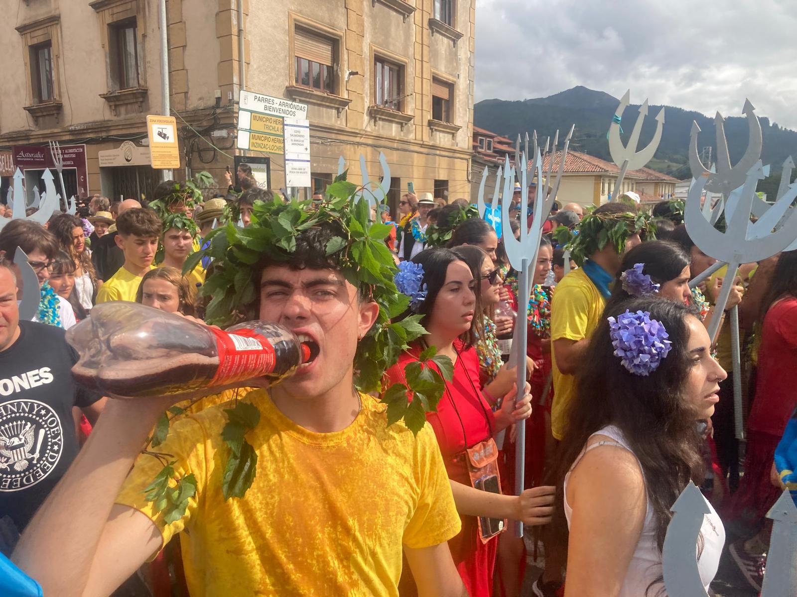 La Fiesta de les Piragües desborda Arriondas