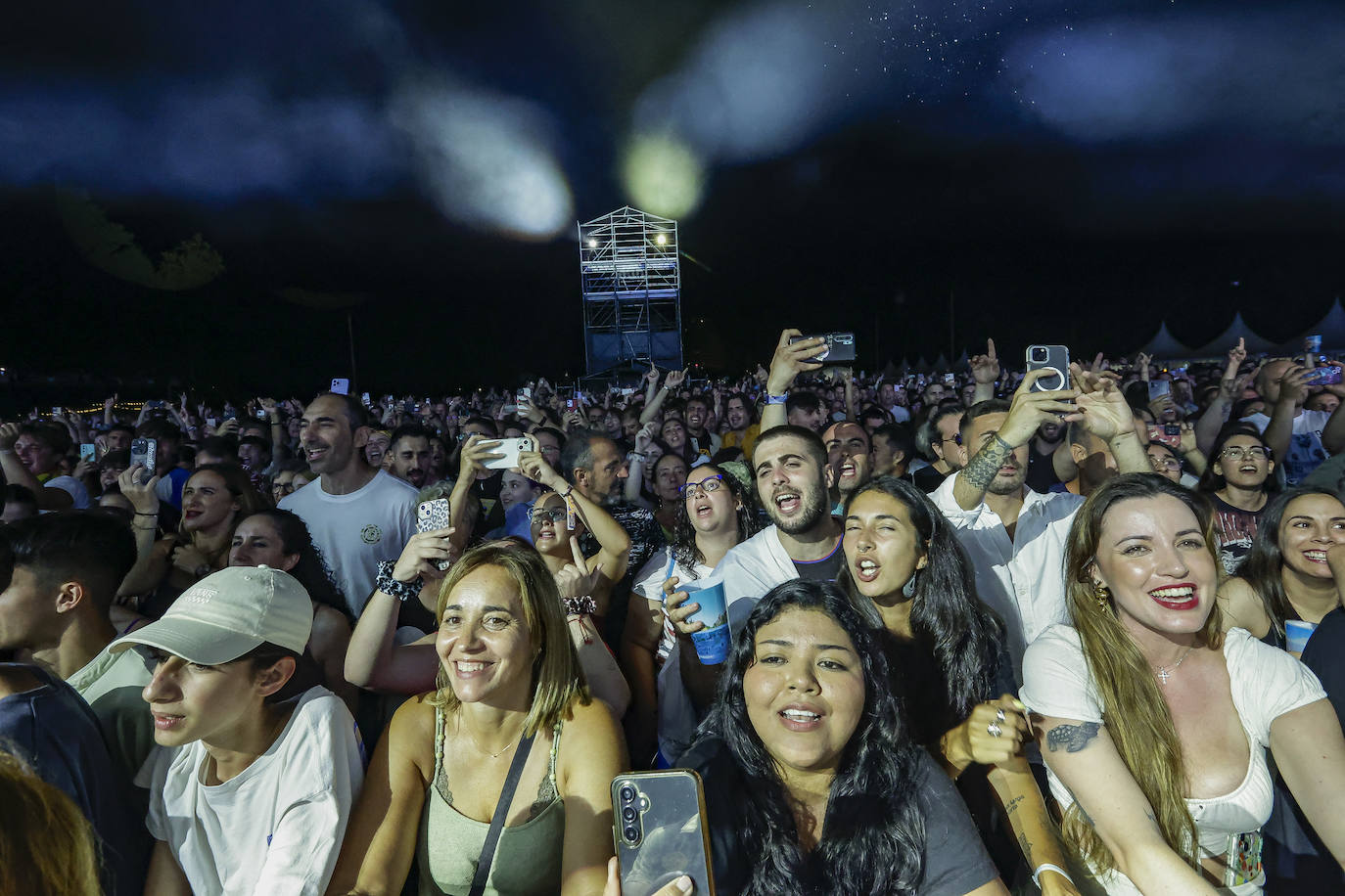 Estopa y Rozalén calientan la Semana Grande