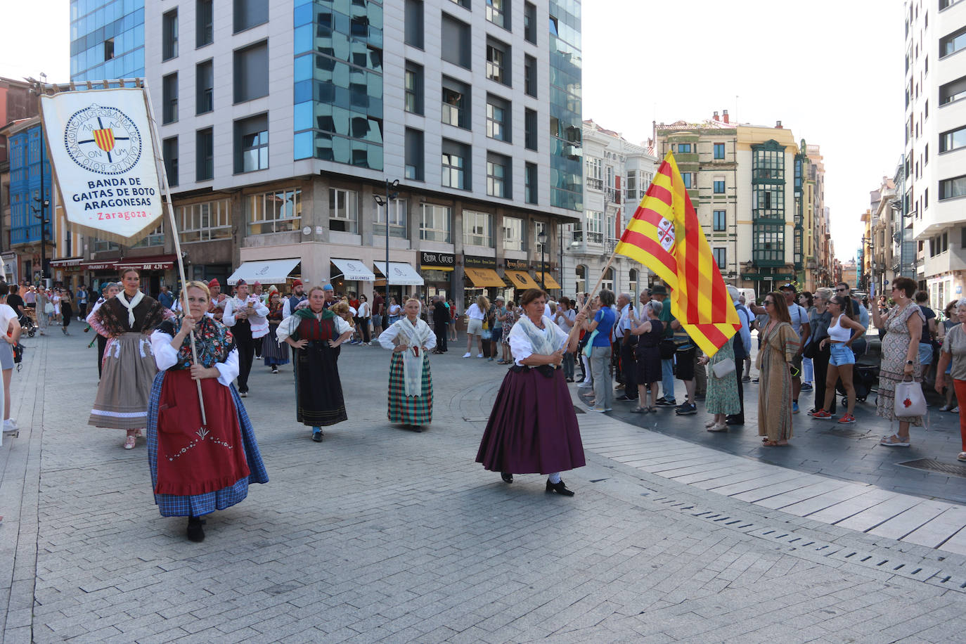 Un Día de Asturias en Gijón para la historia