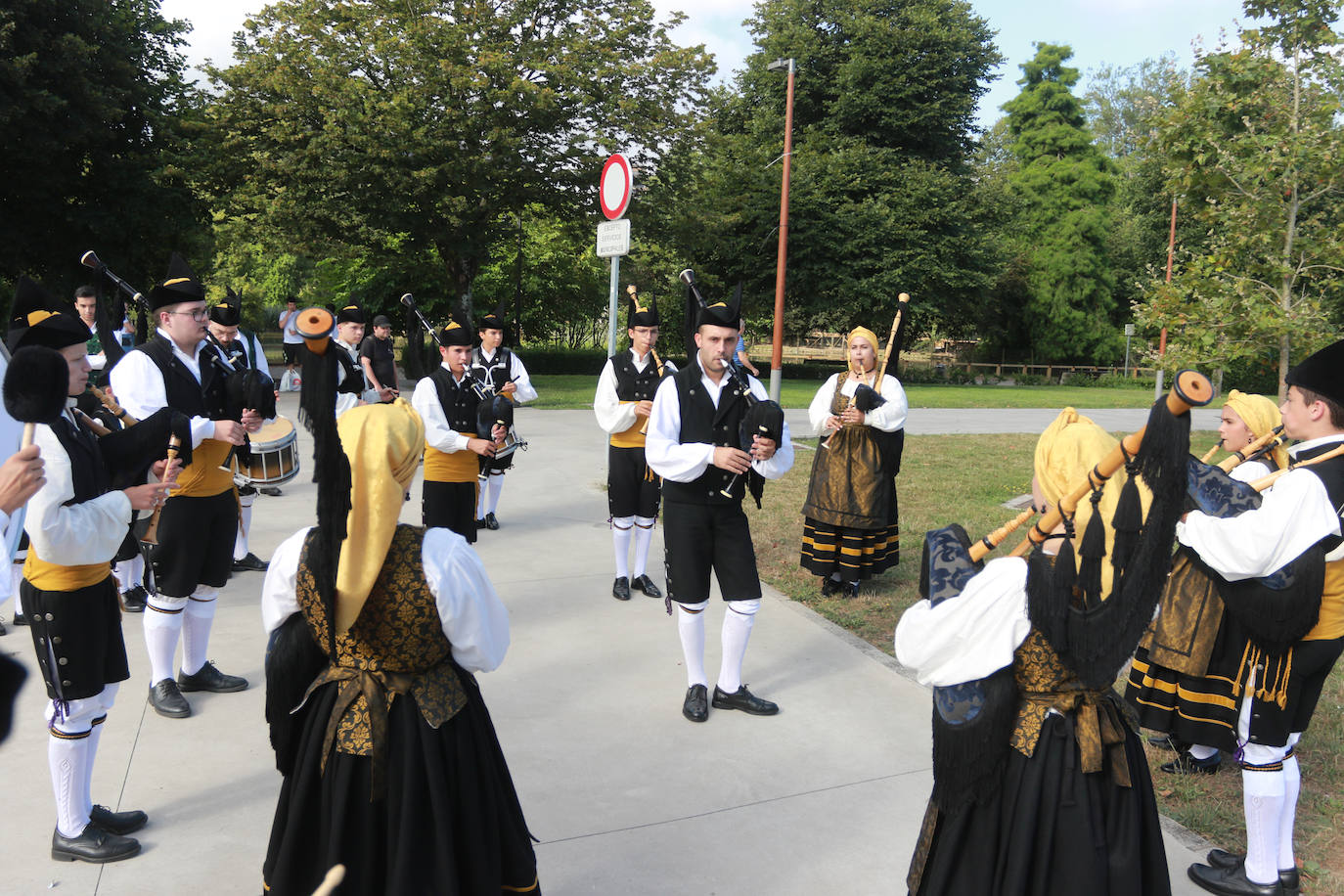 Un Día de Asturias en Gijón para la historia