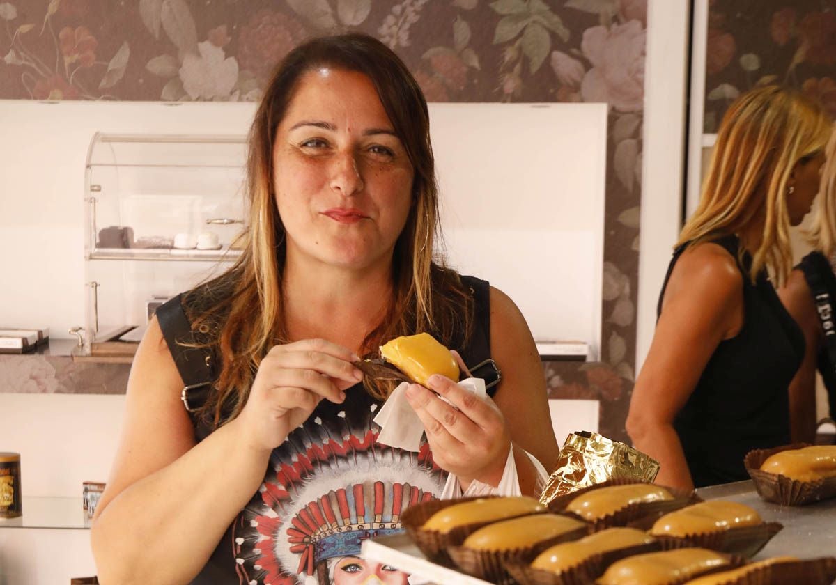 El Día del Turismo tuvo como protagonista al popular dulce de Camilo de Blas, que recibió un homenaje por el centenario de esta receta, creada en 1924 en exclusiva para la Feria de Muestras.