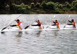 El K4 500 español, formado por Saúl Craviotto, Marcus Cooper Walz, Carlos Arévalo y Rodrigo Germade en un entrenamiento en el pantano de Trasona.