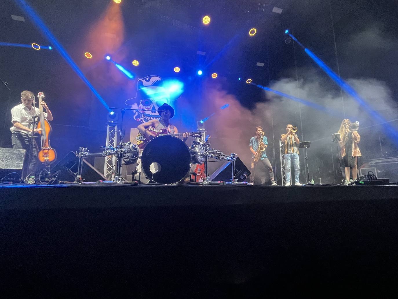 Enol y Muchachito Bombo Infierno triunfan en Gijón