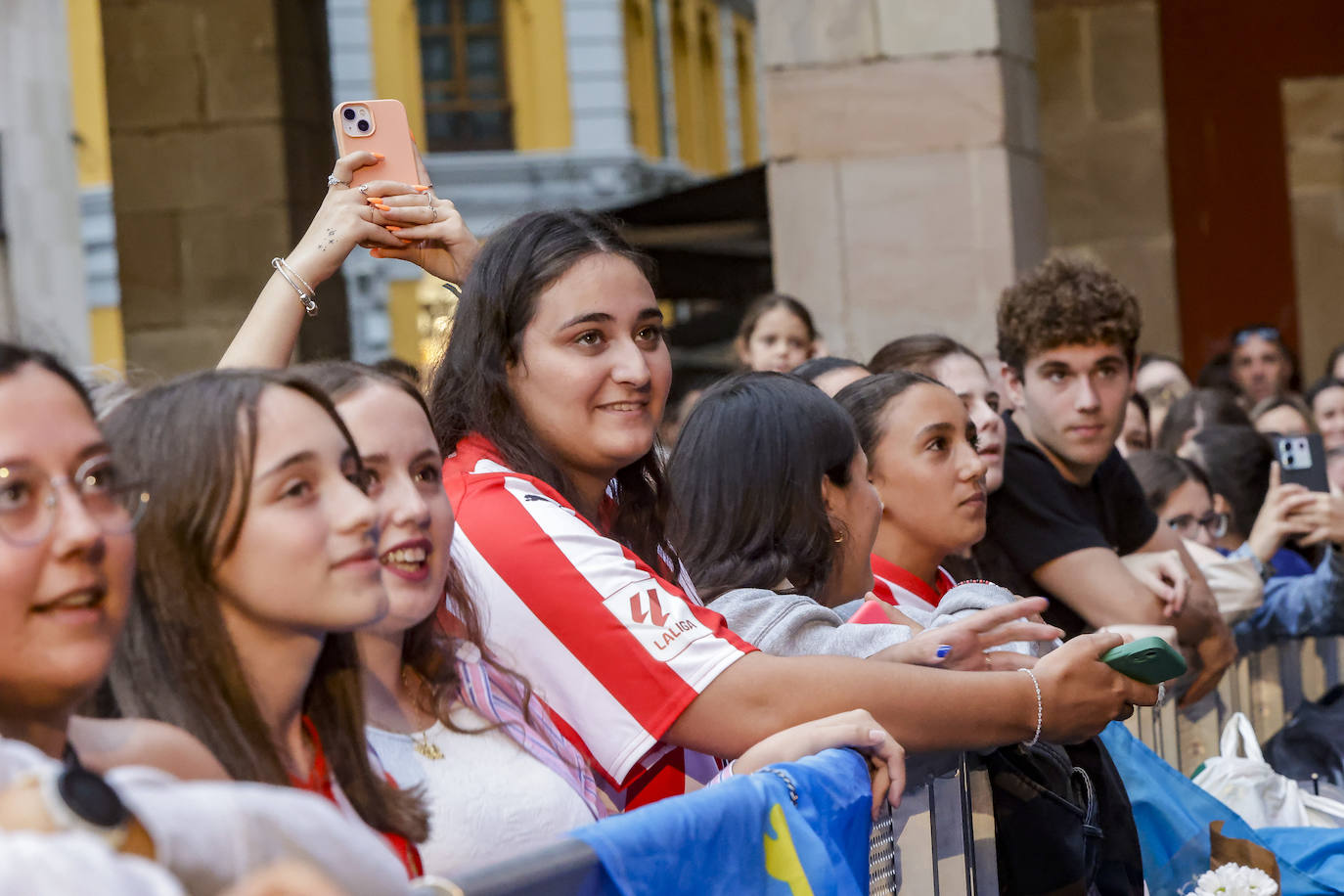 Enol y Muchachito Bombo Infierno triunfan en Gijón