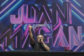 Juan Magán protagonizó un concierto multitudinario en Poniente.