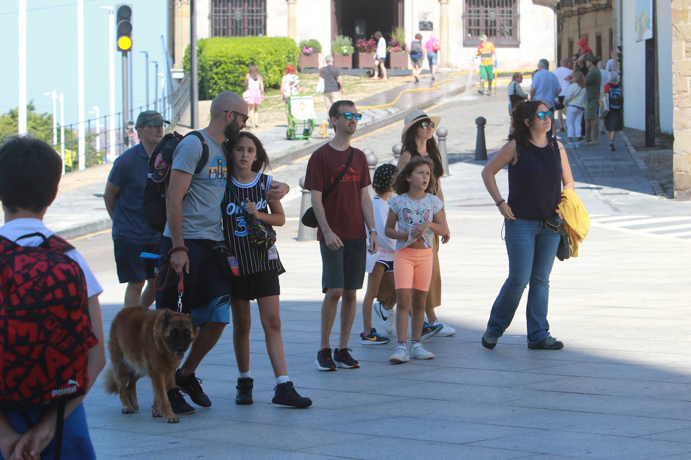 Gijón cuelga el cartel de &#039;lleno de turistas&#039;