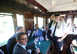 El presidente del Principado de Asturias, Adrián Barbón, realiza el recorrido en el tren histórico Rampa de Pajares entre Oviedo y Busdongo (León), con motivo del 140 aniversario de la infraestructura ferroviaria.