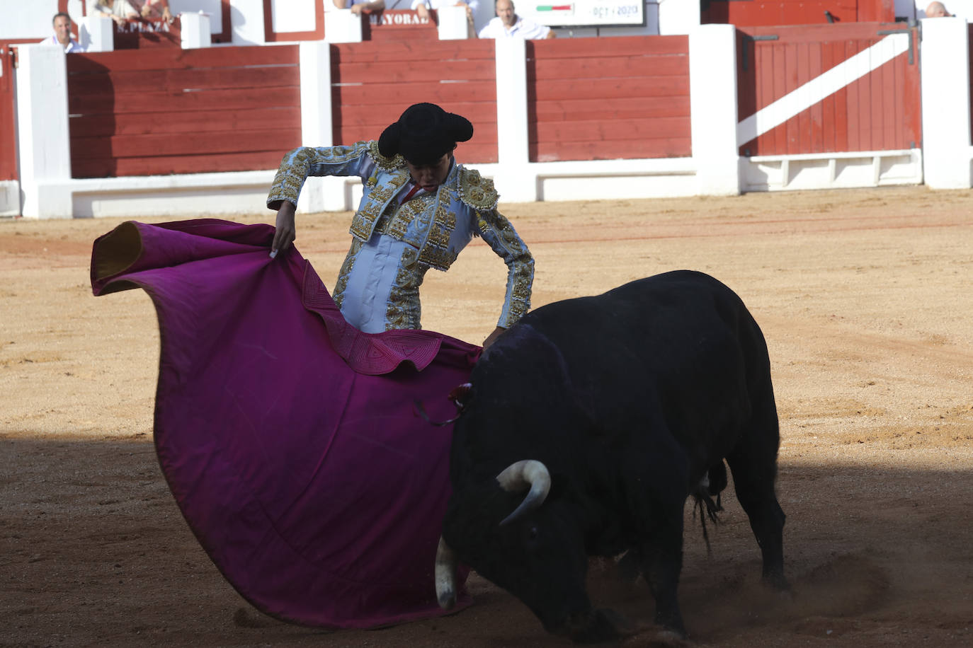 Segunda tarde de Feria Taurina de Begoña