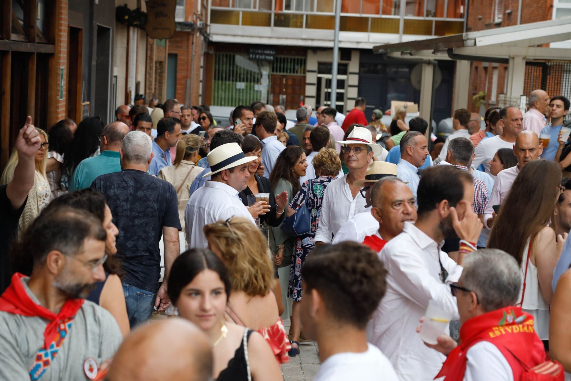 Tercera jornada de toros en Gijón