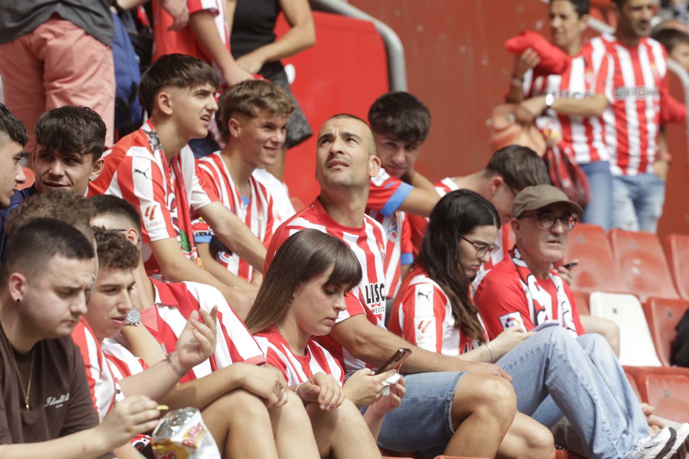 ¿Estuviste en el Sporting - Levante? ¡Búscate!