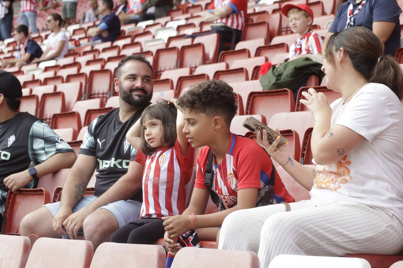 ¿Estuviste en el Sporting - Levante? ¡Búscate!