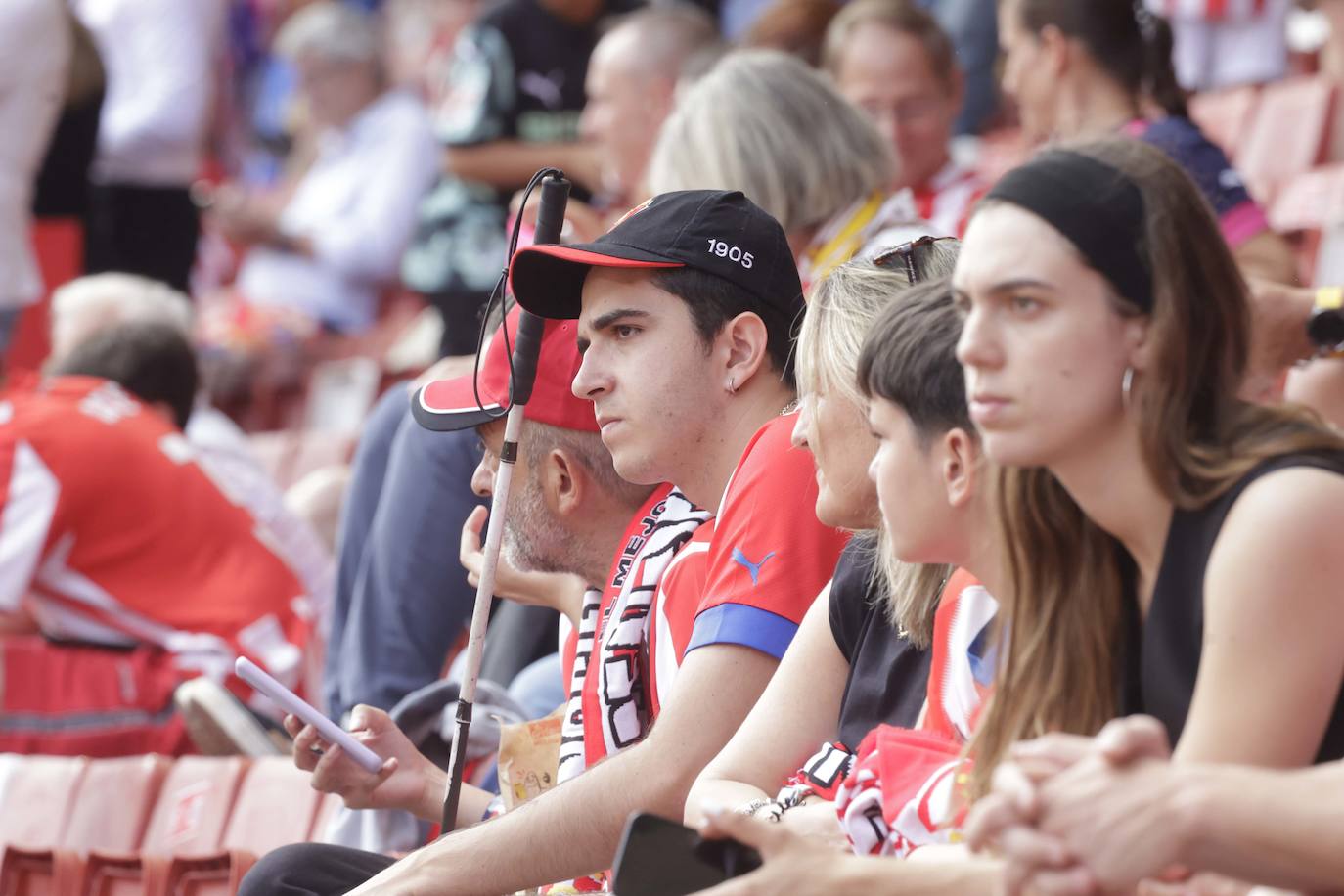 ¿Estuviste en el Sporting - Levante? ¡Búscate!