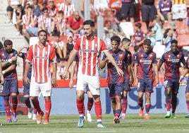 Triste debut del Sporting de Rubén Albés