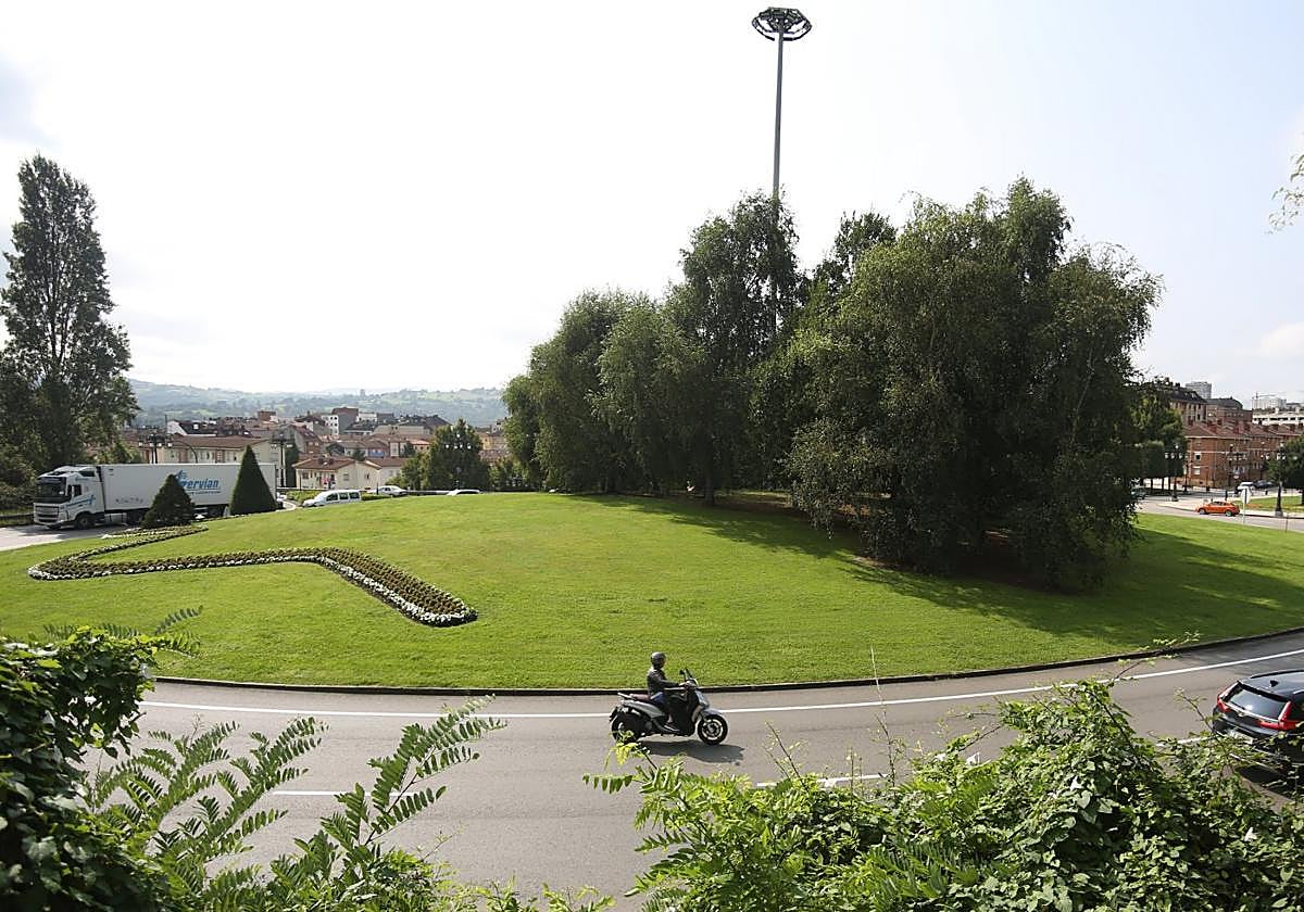 La glorieta de Luis Oliver será mejorada para dinamizar los flujos de tráfico.