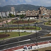 Una vista general de la rotonda de Santullano, que ayer al mediodía abrió al tráfico.