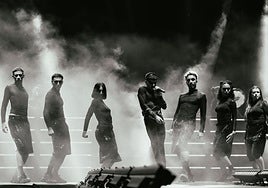 Pablo Dávila Iglesia, Paula Naves, Máximo Ramírez, Blanca de Cossío, Alejandro Fuster y Aymara Herrero acompañan aRodrigo Cuevas.