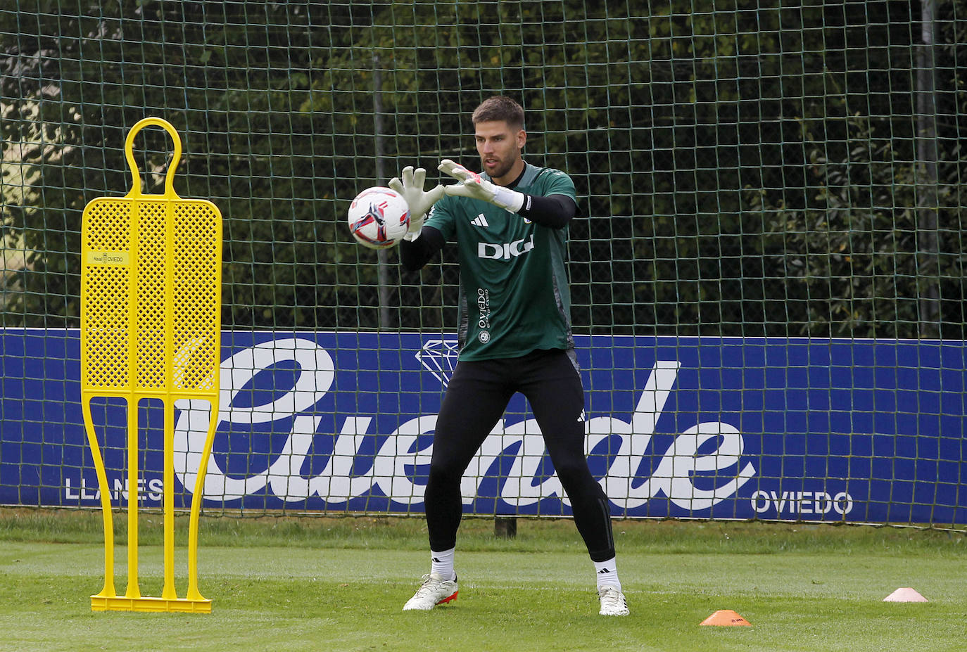 Entrenamiento del Real Oviedo (29/08/2024)