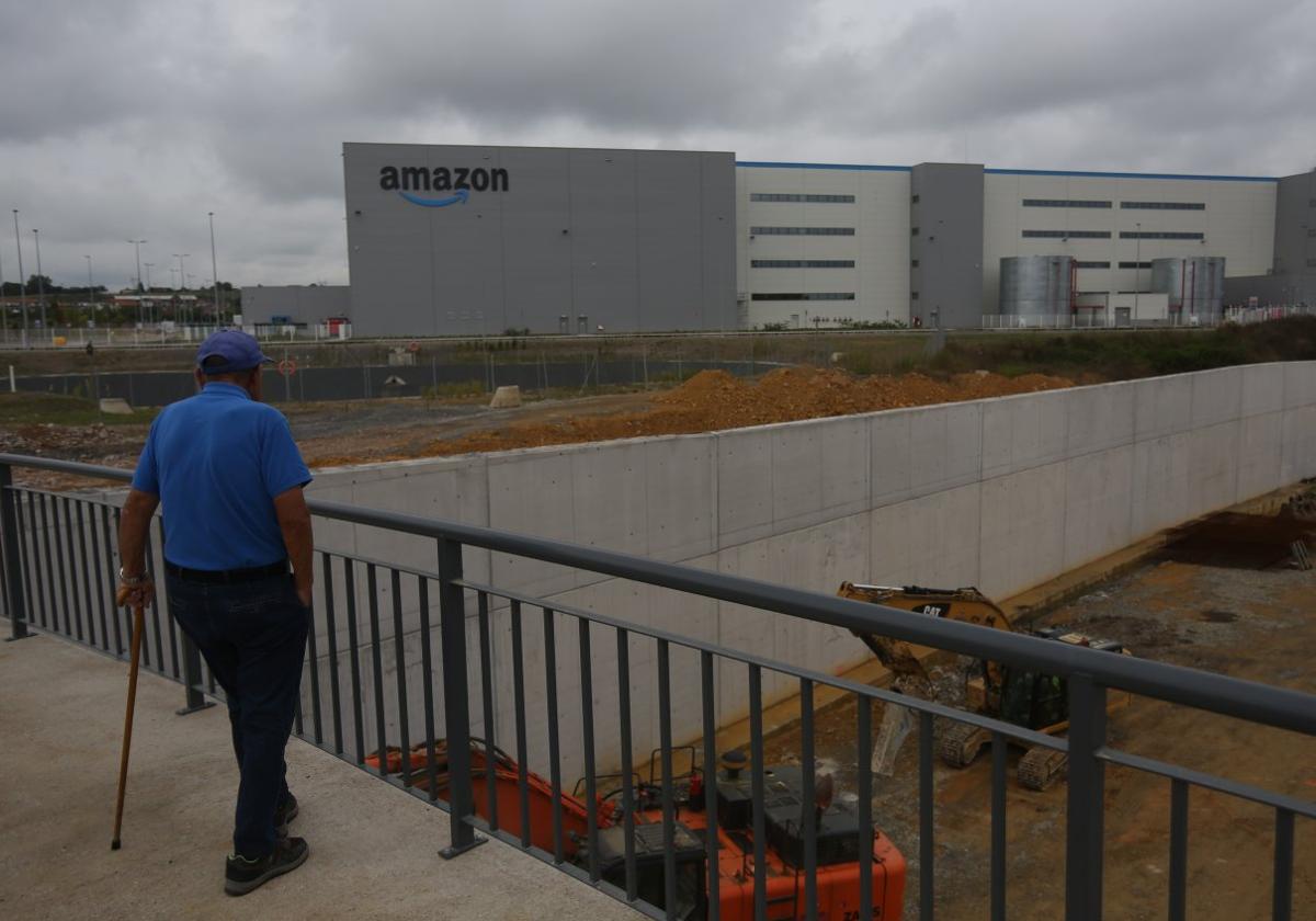 Instalaciones de Amazon en el polígono de Bobes.