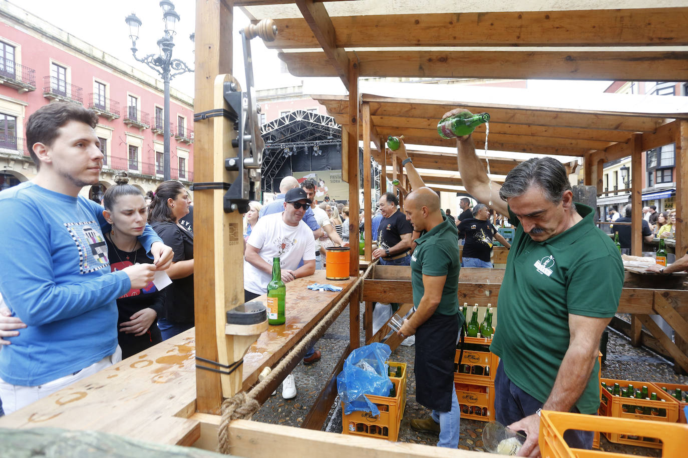 Broche de oro para la Fiesta de la Sidra de Gijón