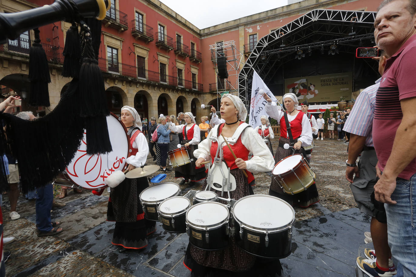 Broche de oro para la Fiesta de la Sidra de Gijón