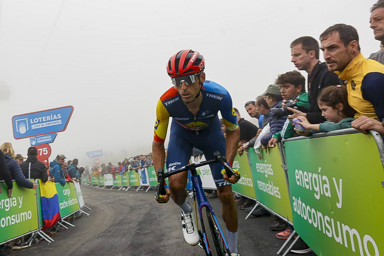 Asturias, escenario ciclista: las imágenes de la Vuelta en la llegada al Cuitu Negru