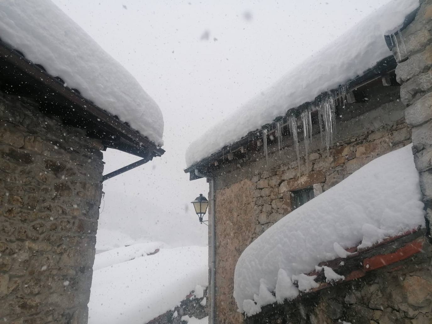 En el corazón de los Picos de Europa: Sotres, un pueblo de altura y de postal