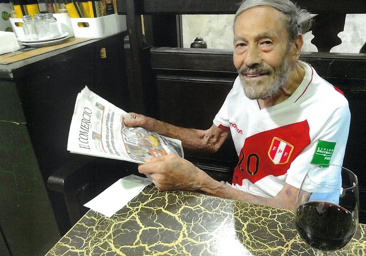 Nemesio Lavilla, en la Casona Jovellanos, donde se aloja estos días.