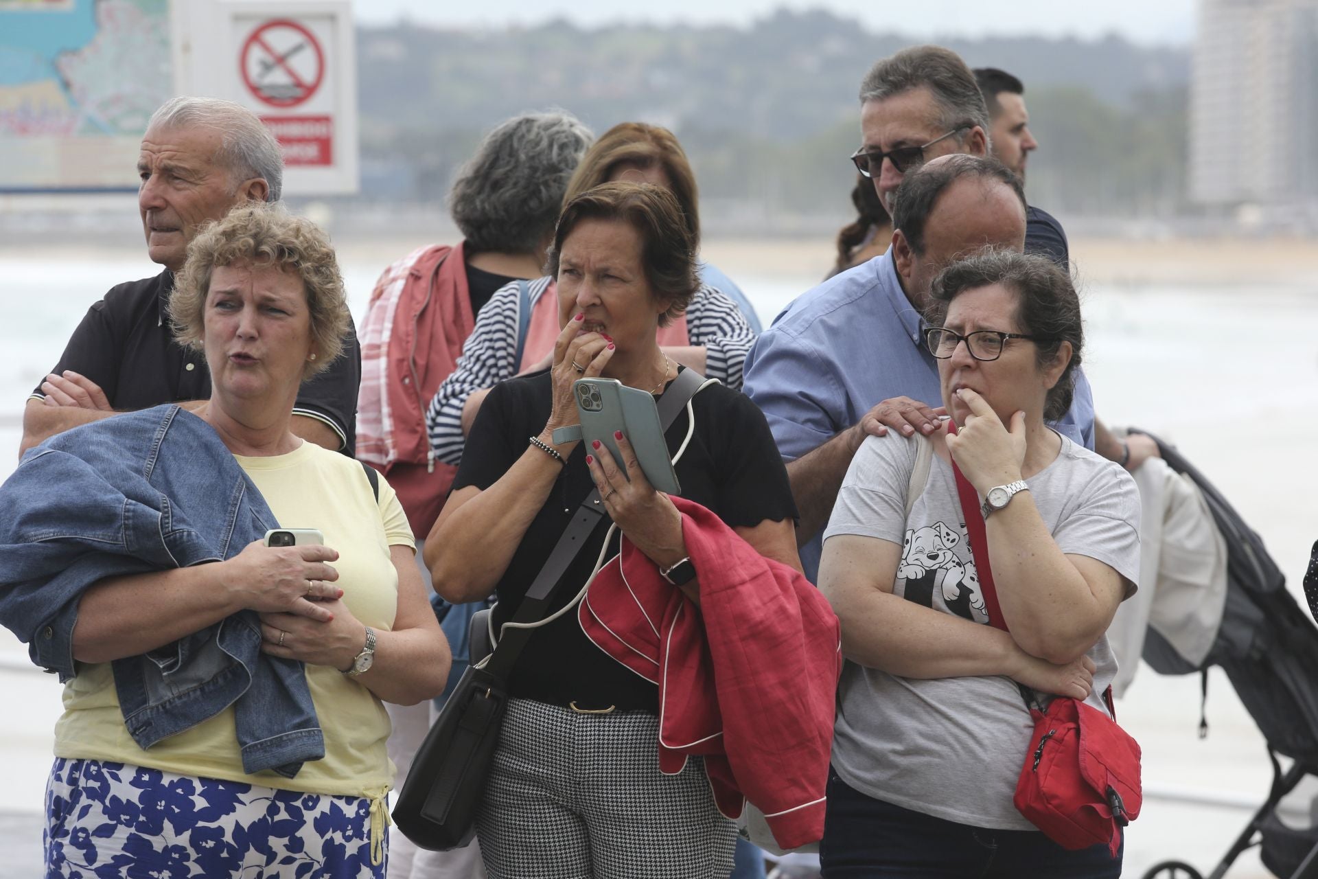 Las imágenes que deja La Vuelta: la salida en Luanco y su paso por Gijón