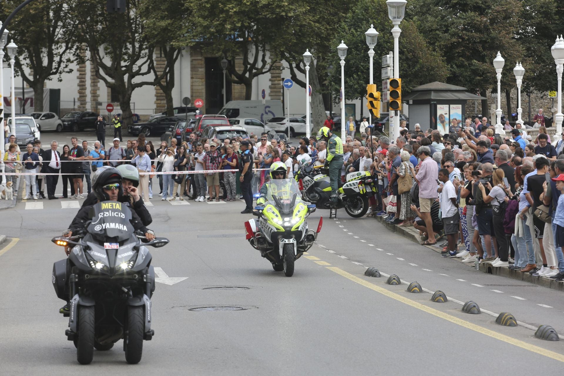 Las imágenes que deja La Vuelta: la salida en Luanco y su paso por Gijón