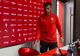 Rubén Albés, instantes antes de comenzar la rueda de prensa.