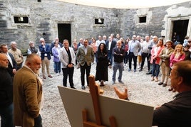 El presidente del Principado, en su visita de ayer al Monasterio de Santa María de Vilanova.