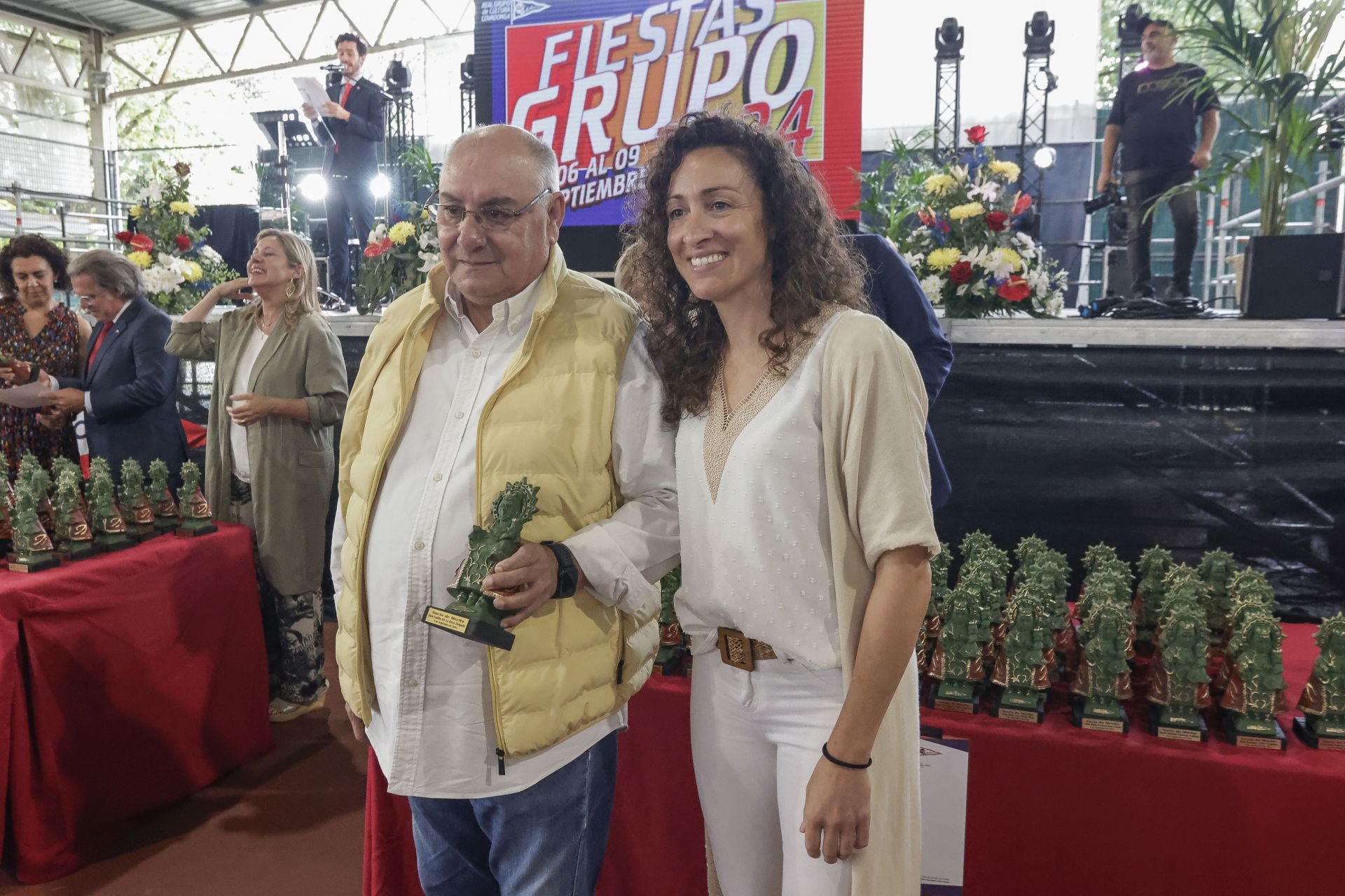 El Grupo Covadonga distingue a sus socios de mérito y de honor