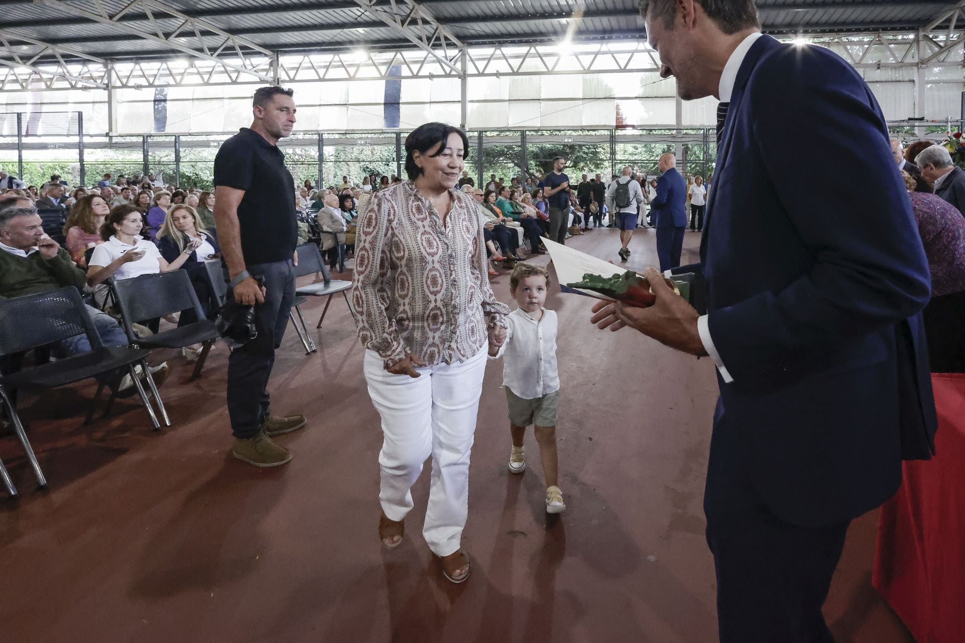 El Grupo Covadonga distingue a sus socios de mérito y de honor