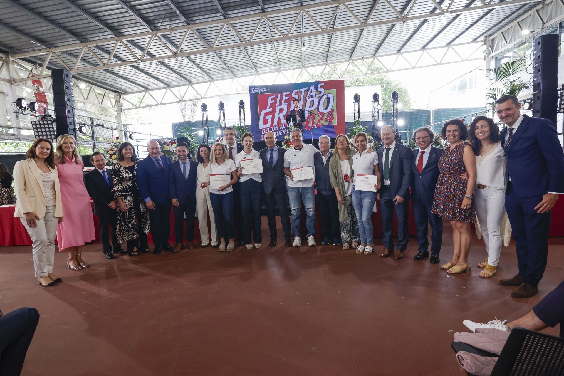 El Grupo Covadonga distingue a sus socios de mérito y de honor