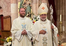 David Cueto y Jesús Sanz, al término de la misa de este lunes.