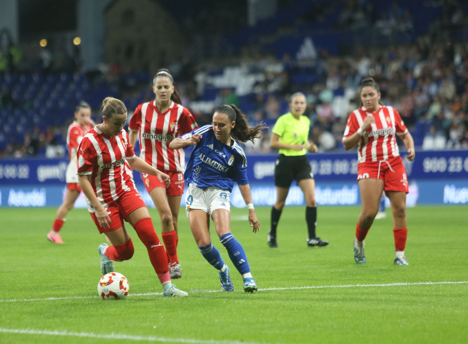 Las mejores imágenes del Real Oviedo - Sporting de Gijón